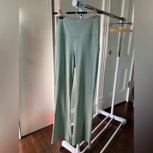 Lululemon Groove Super High-Rise Flared Pants - Picture 2 of 6